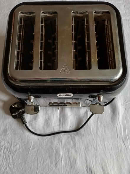 Photo of free Breville 4 slice toaster (Flagg SK17) #2