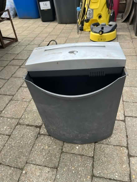Photo of free Paper shredder (SL6 pinkneys green) #1