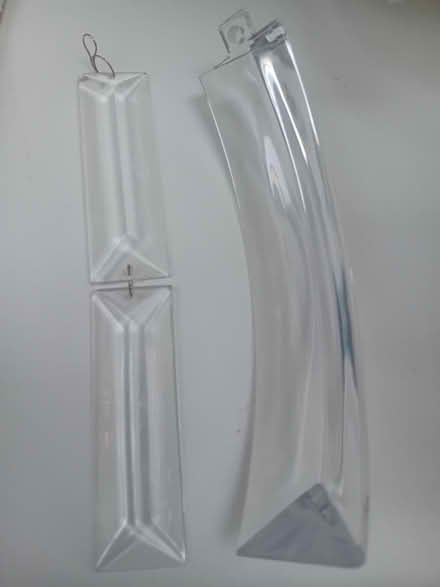 Photo of free 'Chandelier' (SN15) #2