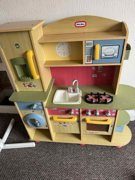 Photo of free Kids toy kitchen (M16 0HX) #1