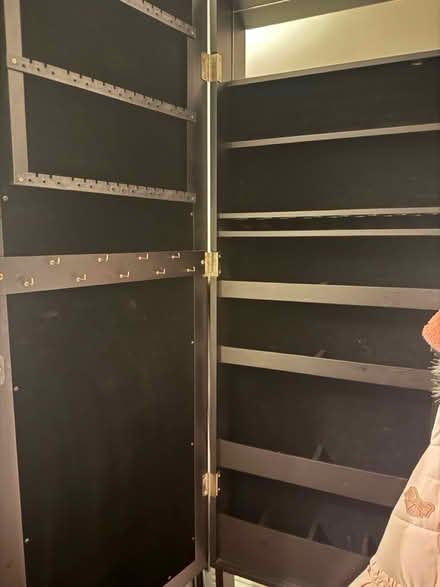 Photo of free Jewelry mirror storage (Surray Quays) #2