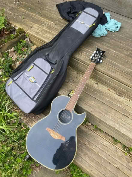 Photo of free Schecter guitar (Shakspeare Walk, N16) #1
