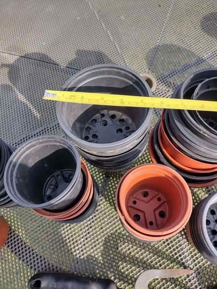 Photo of free Plant Pots, Small/Medium (DA3) #1