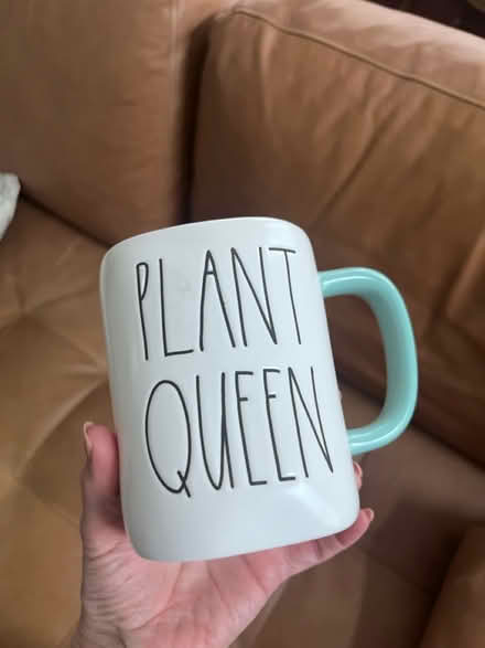 Photo of free Rae Dunn, Harry Potter, SATC Set (Strawberry Mansion) #2