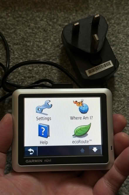 Photo of free Garmin Nuvi 1240 satnav (Woodley RG5) #1
