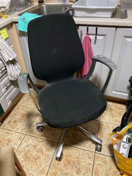 Photo of free office chairs with wheels (Chester Road M15) #1