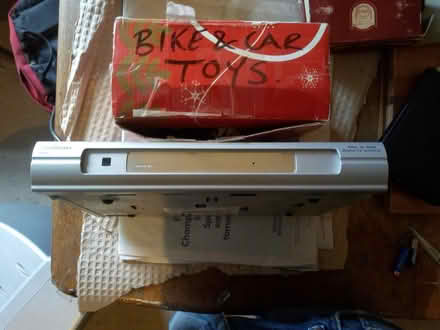 Photo of free 21" Hitachi TV and set top box (Highbury N5) #4