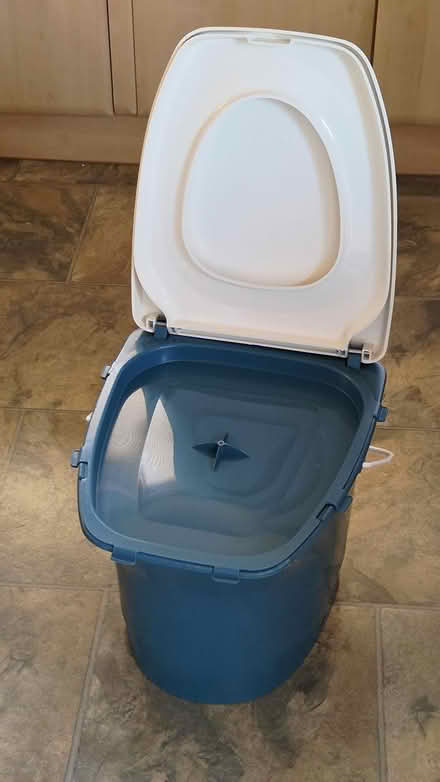 Photo of free Camping/caravanning toilet (Steventon OX13) #3