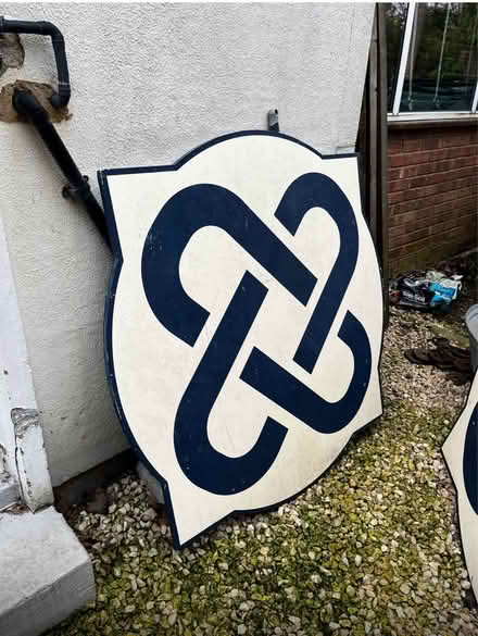 Photo of free X2 Large Oneill’s pub signs (Bounds Green N11) #1
