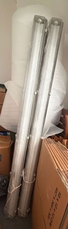 Photo of free 2x 5ft moisture proof fluorescent light strips with tubes. (Southsea PO5) #1