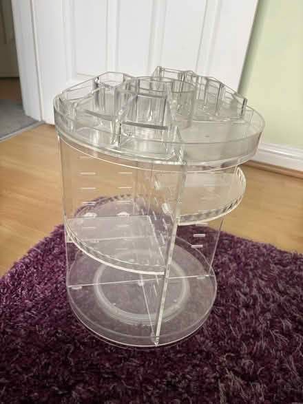 Photo of free Plastic make up carousel (Broxbourne EN10) #1