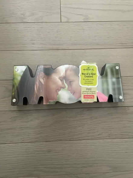 Photo of free Hallmark MOM frame (Kennedy/16th in Markham) #1