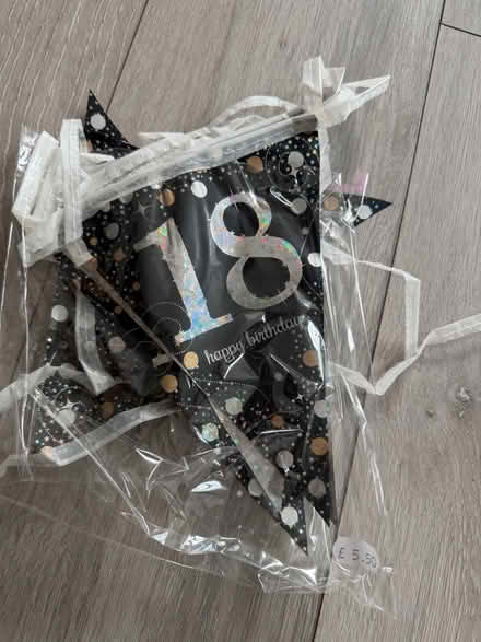 Photo of free Bunting age 18 (Weston) #1