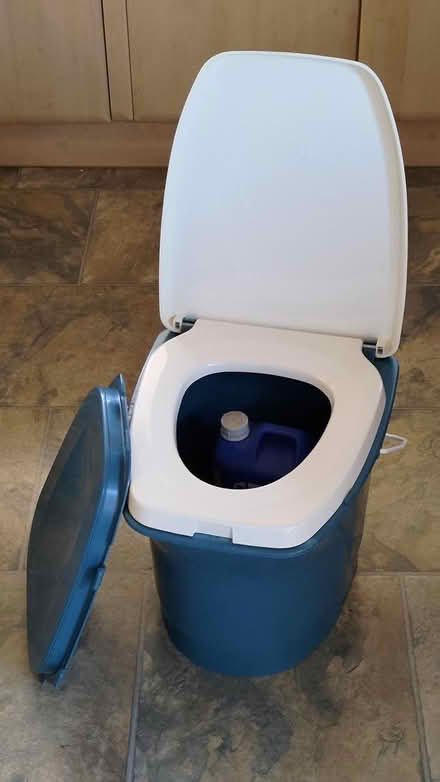 Photo of free Camping/caravanning toilet (Steventon OX13) #2