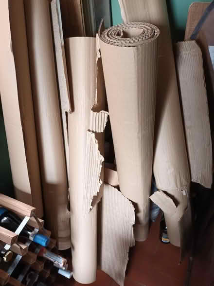 Photo of free Wrapping corrugated cardboard (Frankwell SY3) #1
