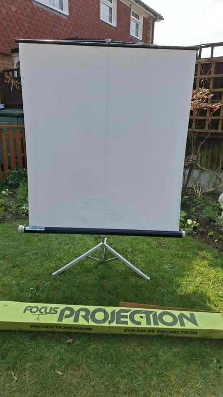 Photo of free Projector screen (Chelmsford CM2) #1