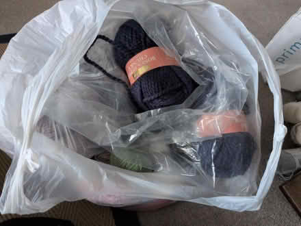 Photo of free Bag 2 mixture of wool (Stanway CO3) #1