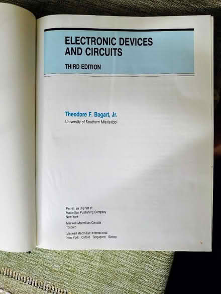 Photo of free Electronic Devices and Circuits, 987 Pages! (Southport PR9) #4