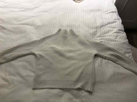 Photo of free Gap White sweater (Earls Court) #3