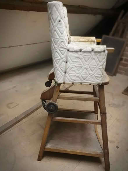 Photo of free Vintage high chair (Caterham on the Hill CR3) #3