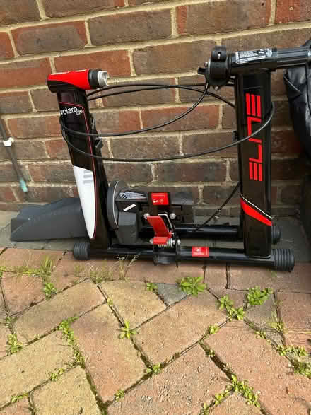 Photo of free Cycle trainer (Windlesham GU20) #1