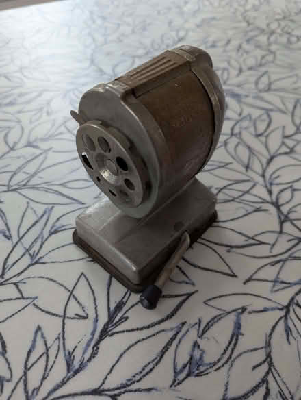 Photo of free Old school pencil sharpener (Cutteslowe OX2) #2