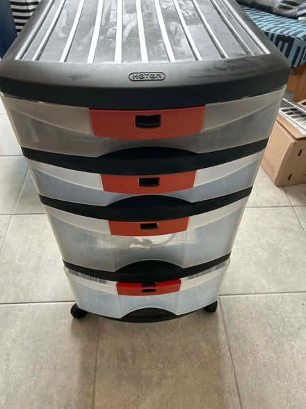 Photo of free Storfa symudol/storage unit with extention leads and various (Tregarth LL57) #2