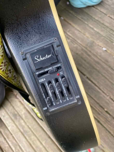 Photo of free Schecter guitar (Shakspeare Walk, N16) #2