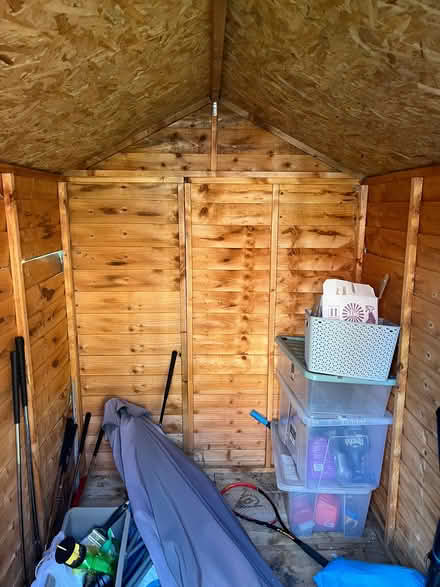 Photo of free 5ft x7ft GARDEN SHED - need gone by 8th April (Ryeish Green RG2) #3