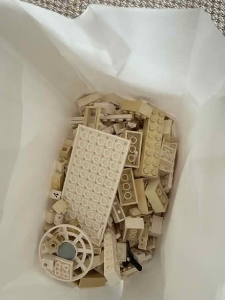 Photo of free Lego x2 bags of white bricks (1.2KG) (Swindon SN3) #3