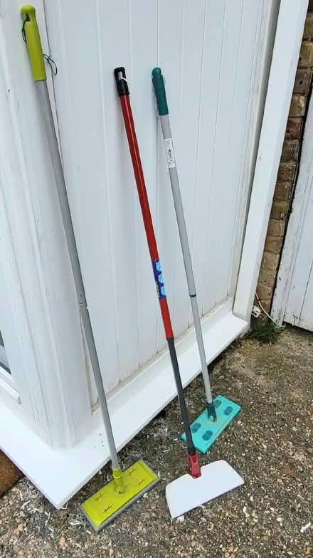 Photo of free 3 x speed mops for wipes (Oxlease AL10) #1