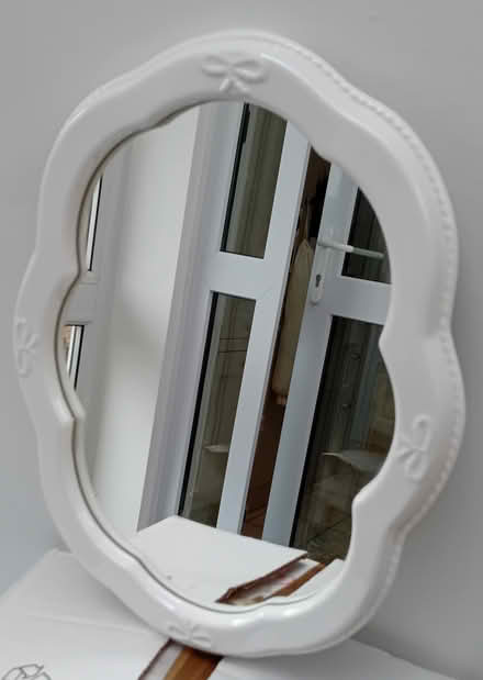 Photo of free White porcelain mirror (SN15) #3