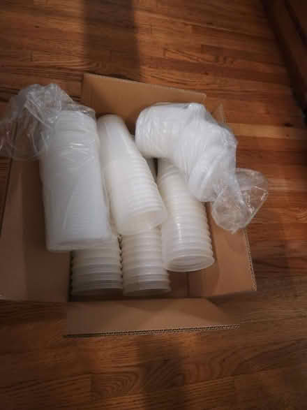 Photo of free Quart deli containers and lids (palm harbor CR 1 Tpa Road) #1