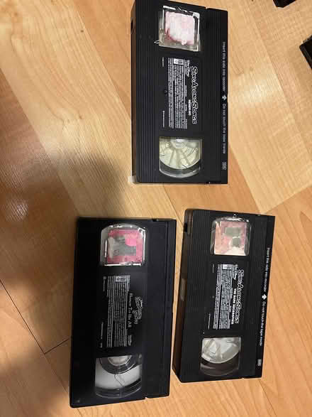 Photo of free VHS Sing A Long videos (L5L 5P5) #1