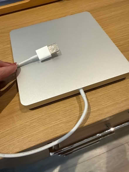 Photo of free Apple plug in disc (Highcliffe BH23) #1