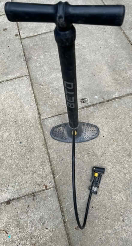 Photo of free Bicycle pump (Earley RG6) #1