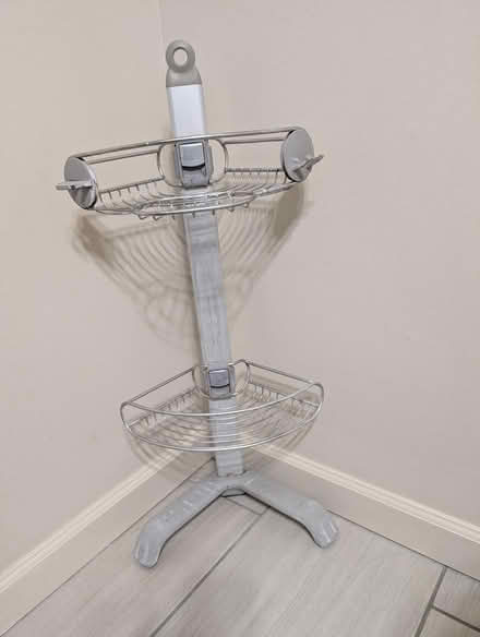 Photo of free simplehuman Corner Shower Caddy (El Cerrito) #1