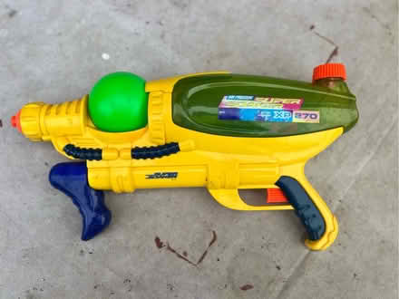 Photo of free Kid’s water gun (Riddlesdown CR8) #1