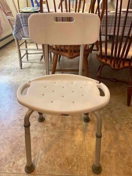Photo of free Shower chair (West Billerica) #1