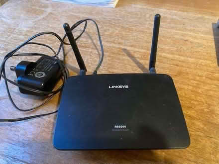 Photo of free Linksys WiFi range extender and boxed video lead (Poets MK40) #1