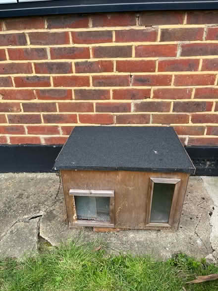 Photo of free Cat hut (Eastcote HA4) #2