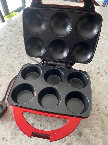 Photo of free Cupcake /muffin maker (Church RG2) #2