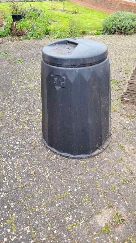 Photo of free Compost bin (Turves Green B31) #3
