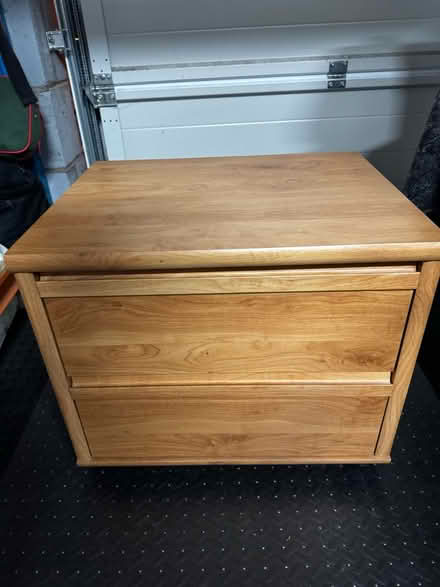 Photo of free Two bedside tables (not matching) (KT109ET) #1