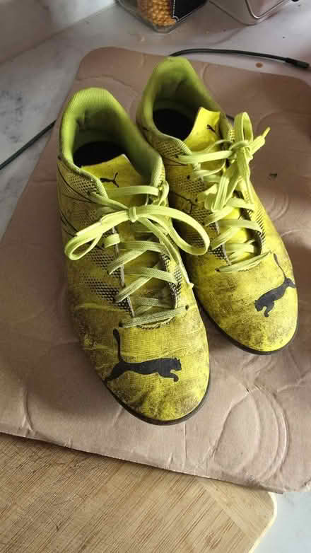 Photo of free Size 7 puma astro trainers (Ingoldisthorpe, PE31) #1