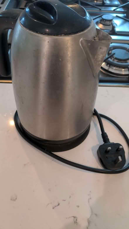Photo of free Kettle (Lake End SL6) #1