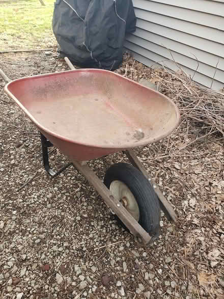 Photo of free Wheelbarrow (Geneva) #2
