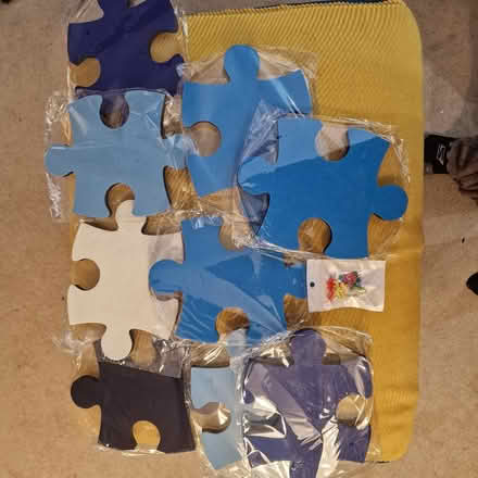 Photo of free Adhesive jigsaw shape pinboard (Broadbridge Heath, RH12) #2
