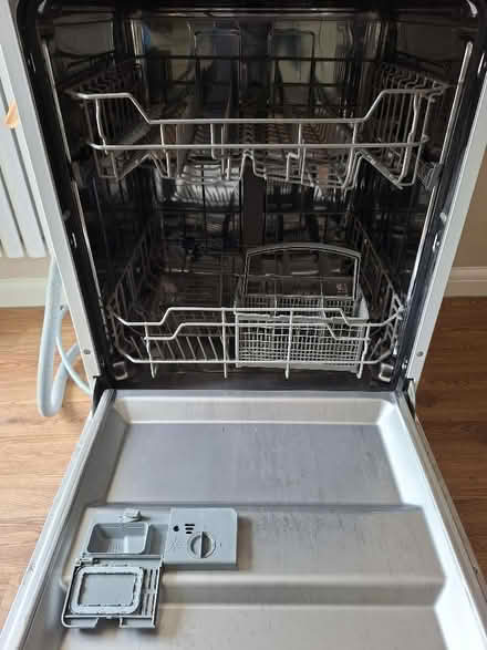 Photo of free Full size dishwasher (St Nicholas SG1) #2