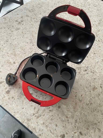 Photo of free Cupcake /muffin maker (Church RG2) #3